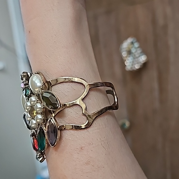 Cuff bracelet - Picture 3 of 4